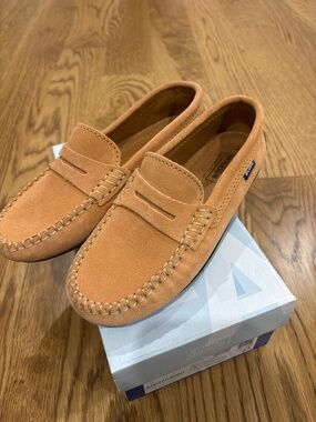 Atlanta moccasin rose suede size 33